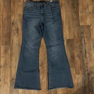 Frye women’s bell bottom size 14 jeans